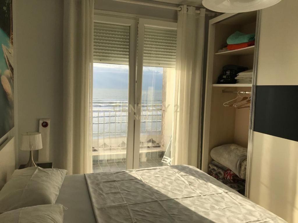 Sea View Apartment Durrës Exterior foto